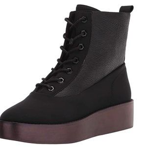 Kelsi Dagger Brooklyn Freeze Boots Size 8 with Box